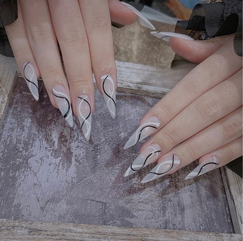 Stiletto nails, Diva Nails & Spa